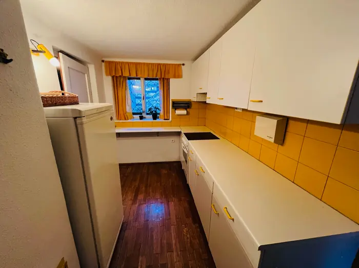 The self-catering kitchen at Red Beech Cabin